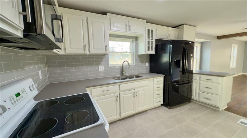 3031 Greeley Ave, Kansas City, KS 66104