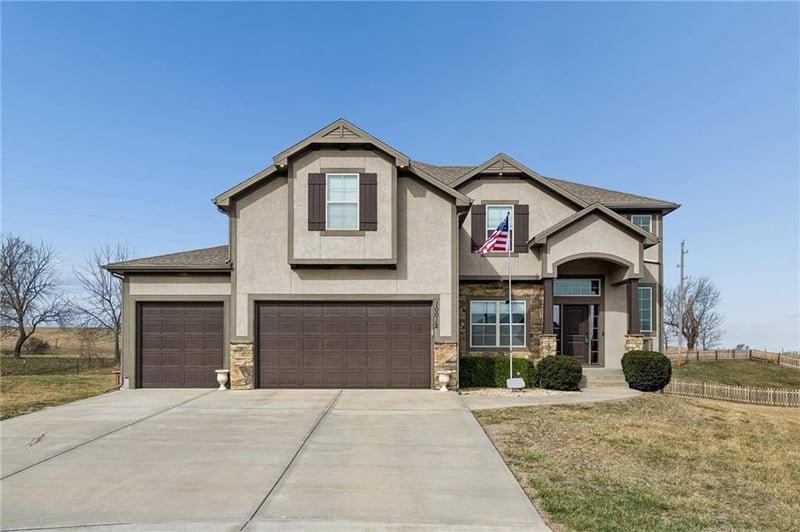 10012 102nd Ter, Kansas City, MO 64157