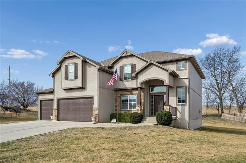 10012 102nd Ter, Kansas City, MO 64157