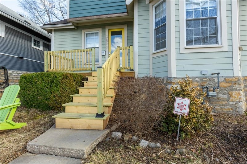 3629 State Line Rd, Kansas City, MO 64111