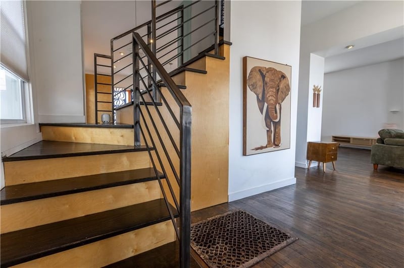 3629 State Line Rd, Kansas City, MO 64111