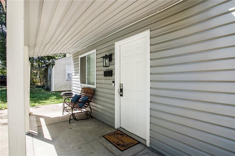 9240 Mcgee St, Kansas City, MO 64114