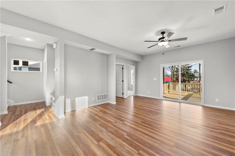 1114 Armstrong Ave, Kansas City, KS 66102