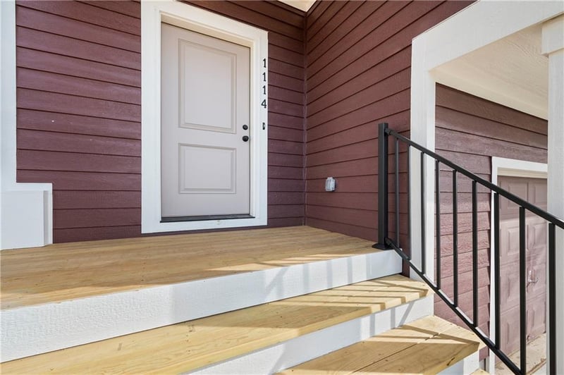 1114 Armstrong Ave, Kansas City, KS 66102