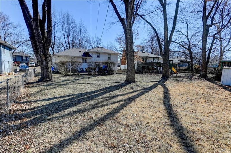 11804 Fuller Ave, Kansas City, MO 64134