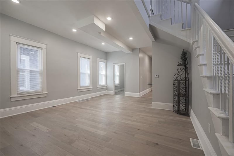 60 13 St, Kansas City, KS 66102