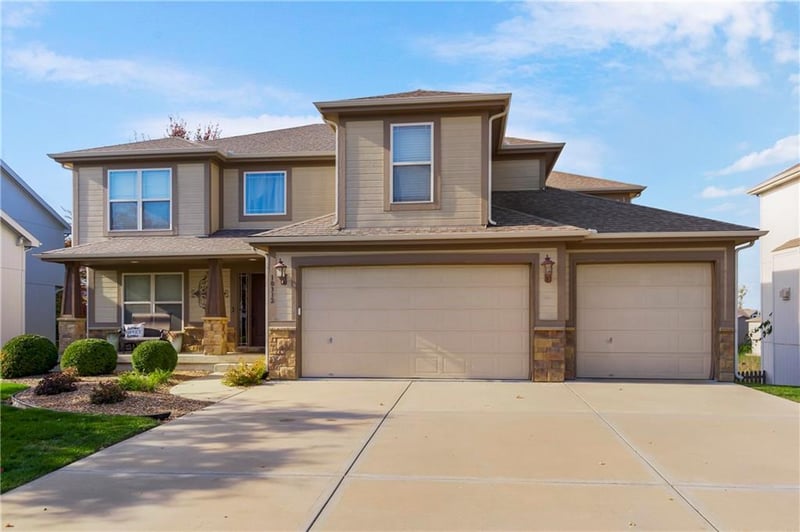 10312 Tullis Dr, Kansas City, MO 64157