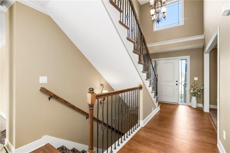 10312 Tullis Dr, Kansas City, MO 64157