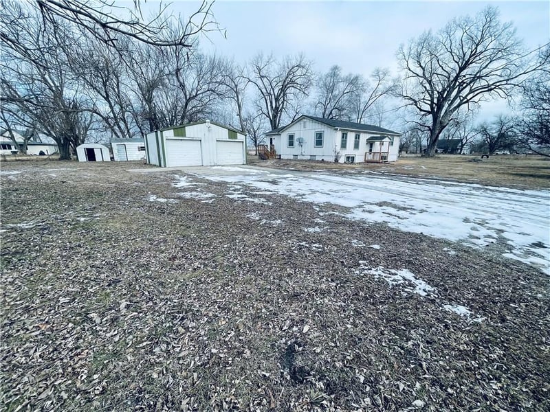 4722 Prairie Ave, Shawnee, KS 66226
