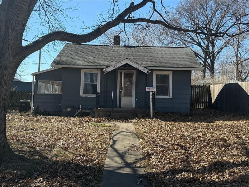 5034 N Chelsea Ave, Kansas City, MO 64119