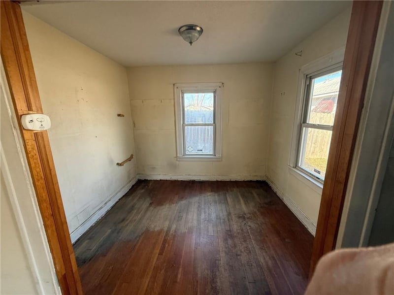 5034 N Chelsea Ave, Kansas City, MO 64119