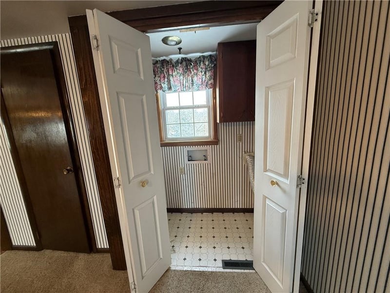 404 14th St, Atchison, KS 66002
