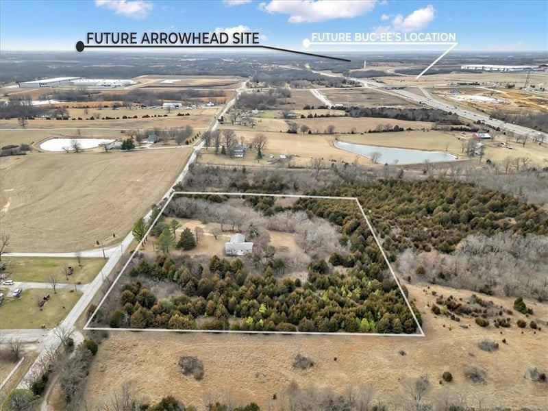 10350 Riverview Ave, Kansas City, KS 66111