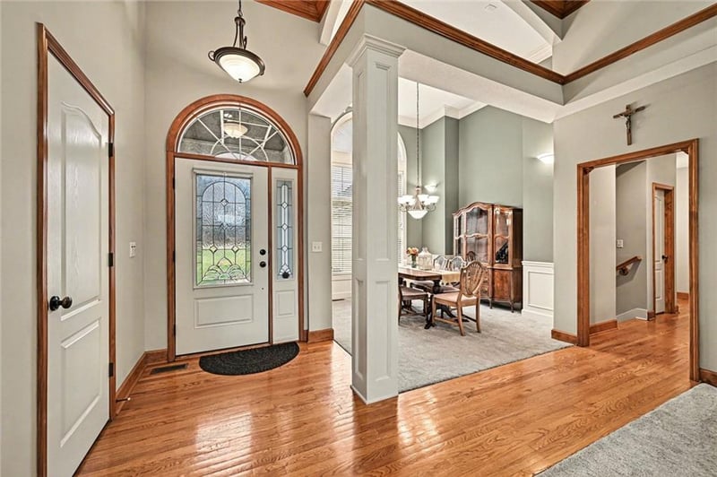 15423 N Mount Olivet Rd, Smithville, MO 64089