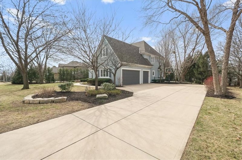 14104 Bluejacket St, Overland Park, KS 66221