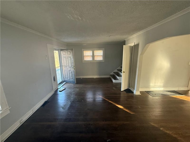 5341 Wayne Ave, Kansas City, MO 64110