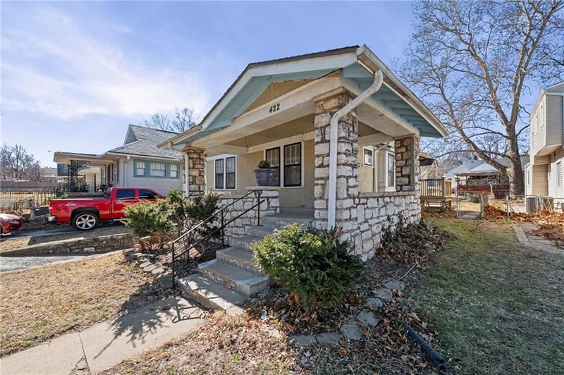 422 N Kensington Ave, Kansas City, MO 64123