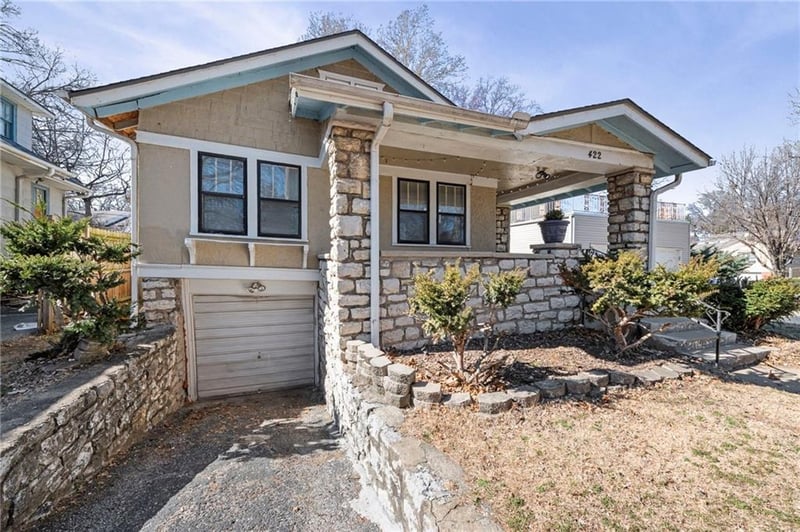 422 N Kensington Ave, Kansas City, MO 64123