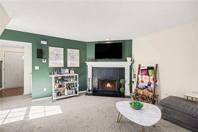 5581 Sunrise Meadow Ln, Lee's Summit, MO 64064