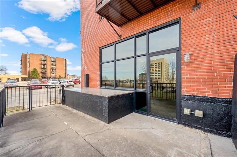 2940 Baltimore Ave #1101, Kansas City, MO 64108