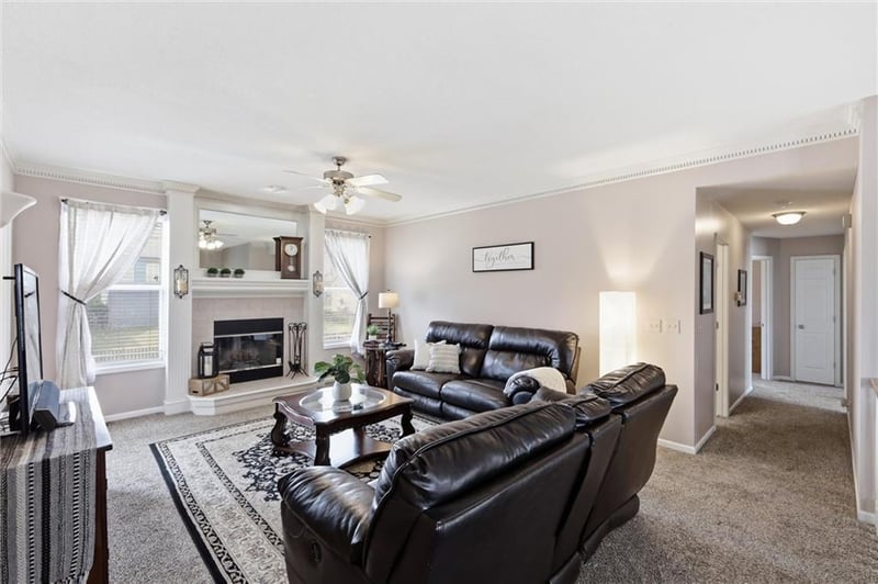 11220 Pennsylvania Ave, Kansas City, MO 64155