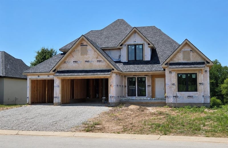 8740 Lewis Ave, Kansas City, MO 64157