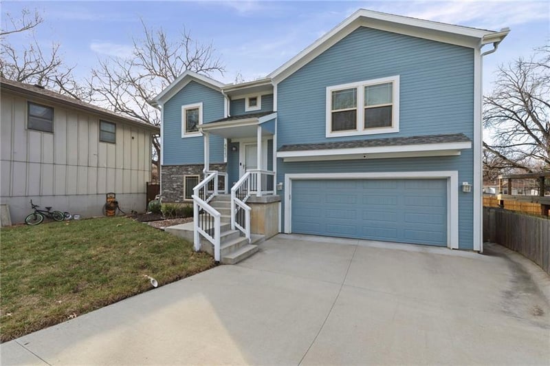 4523 NE 47th St, Kansas City, MO 64117
