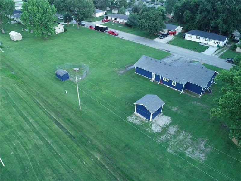 1204 Main St, Paola, KS 66071