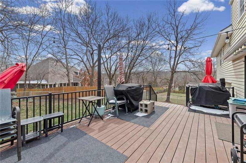 8221 Noland Rd, Lenexa, KS 66215
