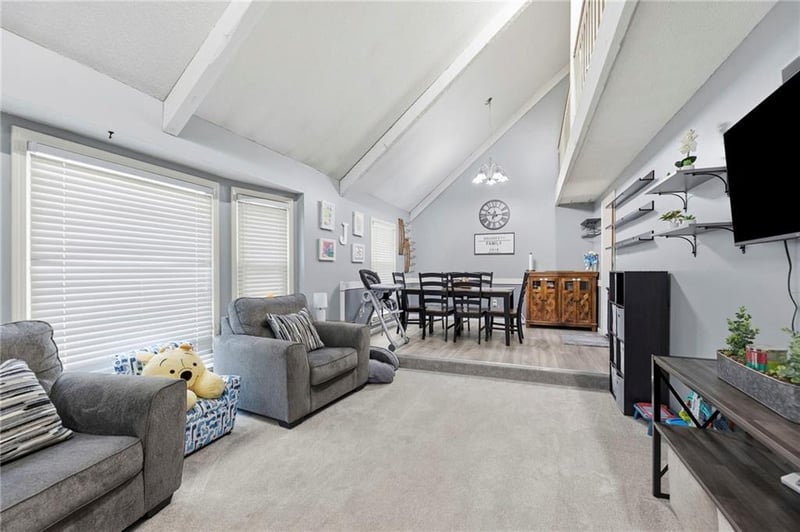 8221 Noland Rd, Lenexa, KS 66215
