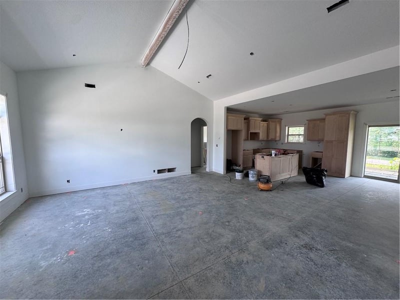 1205 Weston Ln, Cameron, MO 64429