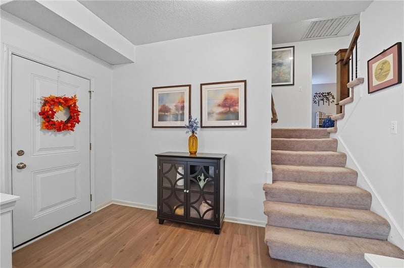 9400 112th St, Overland Park, KS 66210