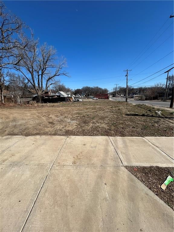 5204 24 St, Kansas City, MO 64127