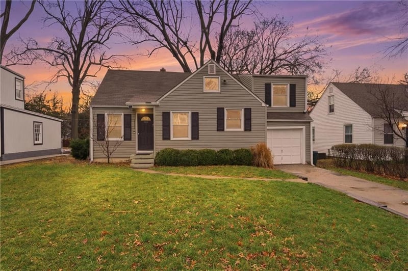 8324 Belleview Ave, Kansas City, MO 64114