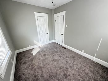 3825 E 56th St, Kansas City, MO 64130