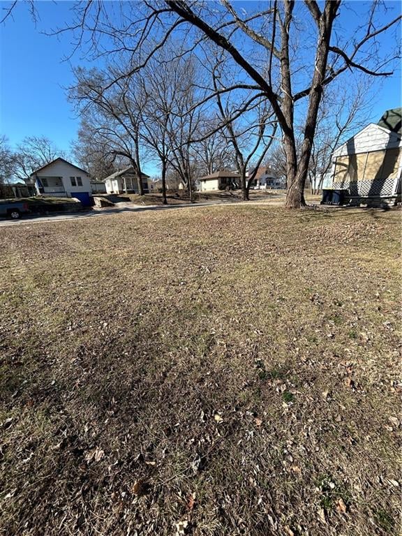 7141 Agnes Ave, Kansas City, MO 64132