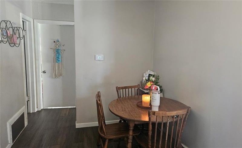 411 10th St Ter, Warrensburg, MO 64093