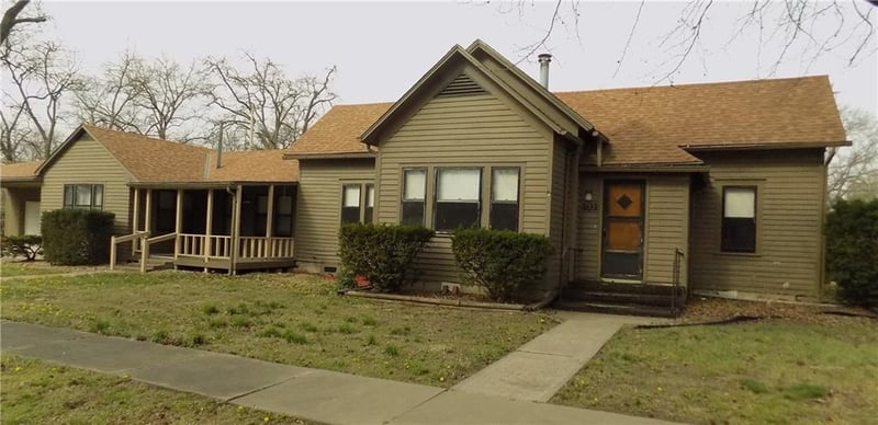 101 Walnut St, Rich Hill, MO 64779