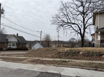 2744 Spruce Ave, Kansas City, MO 64128