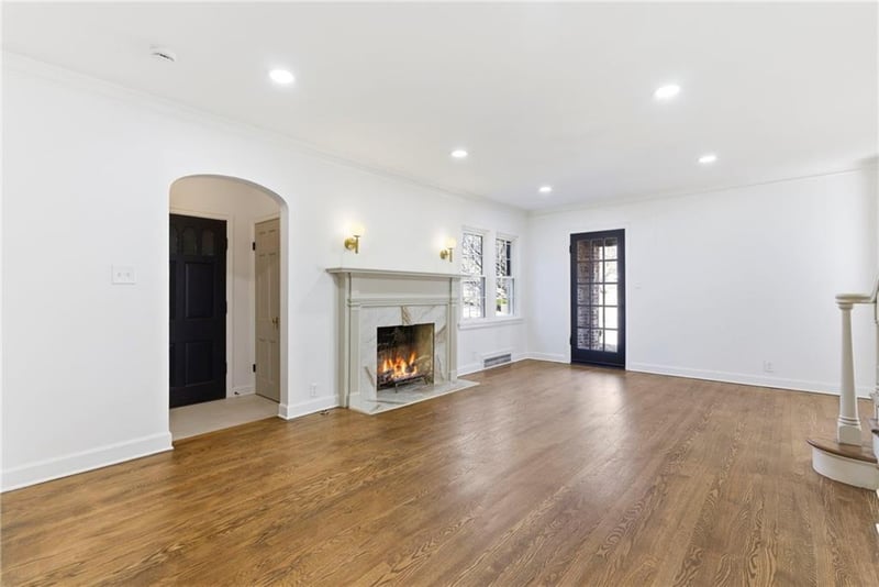 247 74th Ter, Kansas City, MO 64114