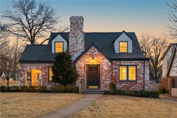 247 E 74th Ter, Kansas City, MO 64114