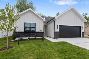 9735 N Lucerne Ave, Kansas City, MO 64153
