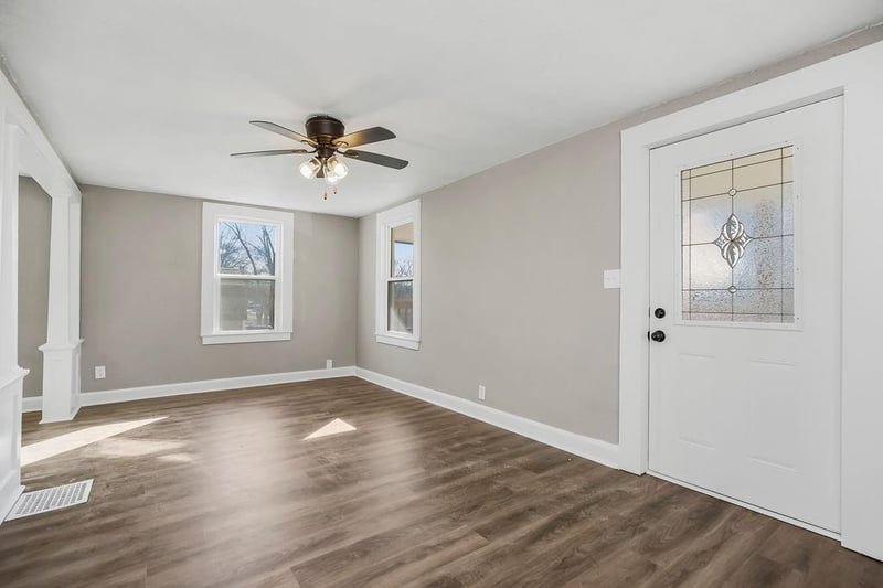 511 S Cedar Ave, Independence, MO 64053