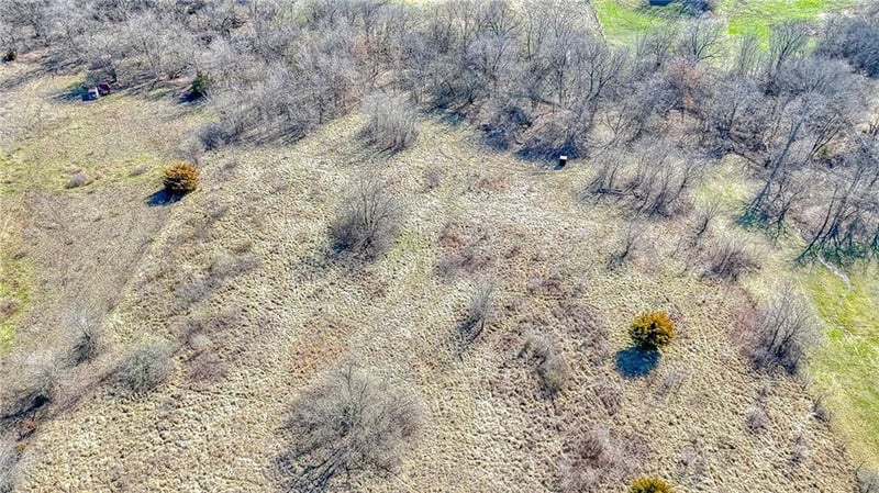 914 121st Rd, Warrensburg, MO 64093