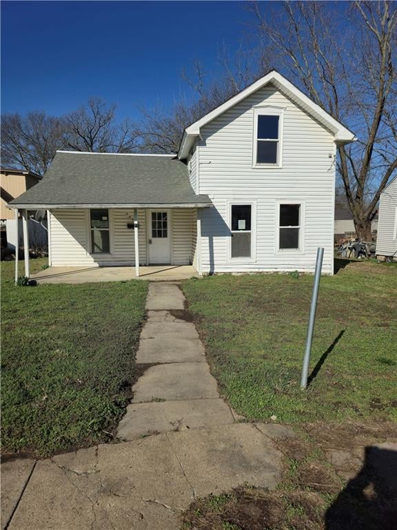 604 Market St, Holden, MO 64040