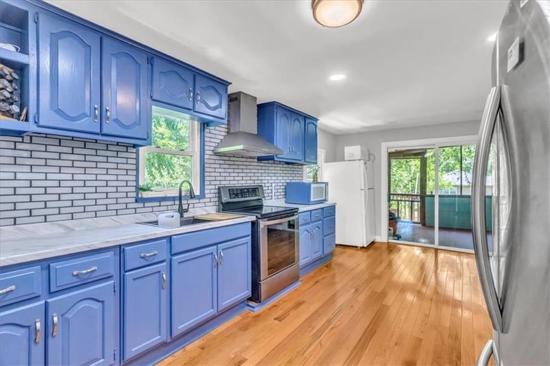 8303 Wabash Ave, Kansas City, MO 64132