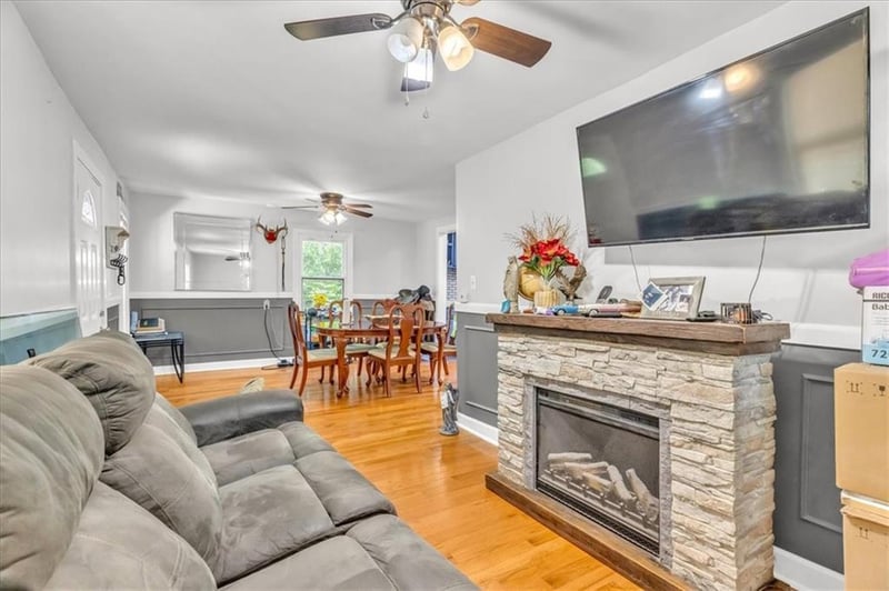 8303 Wabash Ave, Kansas City, MO 64132