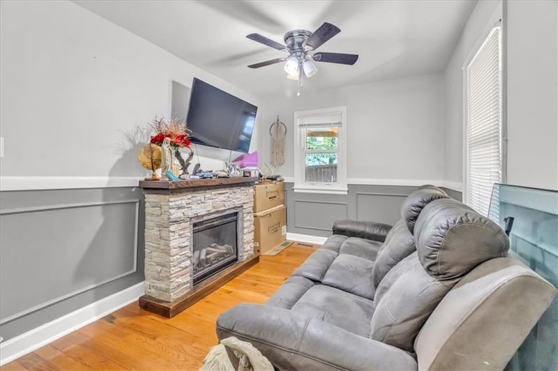 8303 Wabash Ave, Kansas City, MO 64132