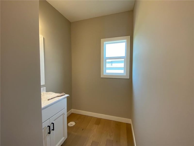 19362 Skyview Ln, Spring Hill, KS 66083