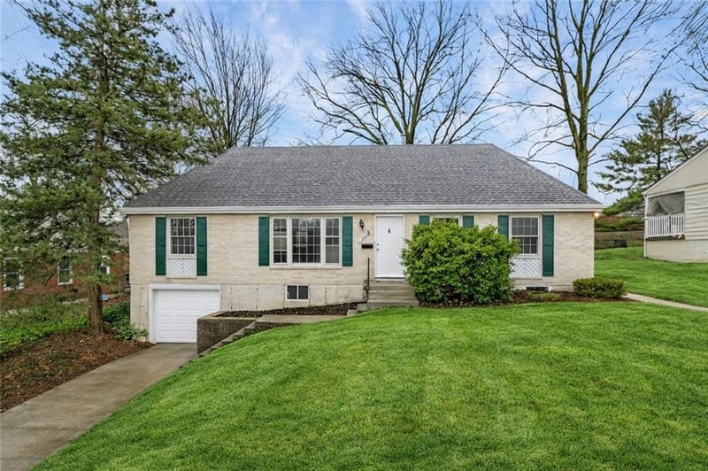 3903 51st Ter, Kansas City, MO 64119